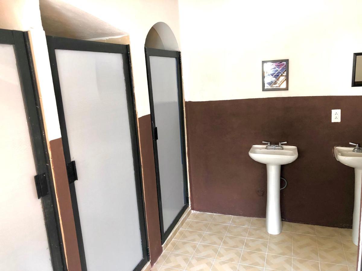 Roomies Hostel Centro Medico メキシコシティ エクステリア 写真