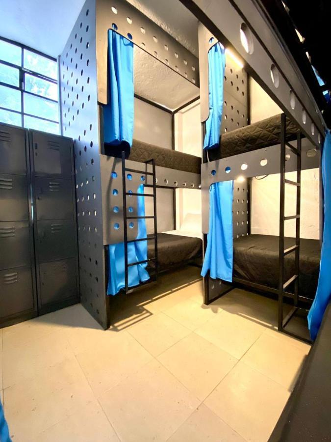 Roomies Hostel Centro Medico メキシコシティ エクステリア 写真