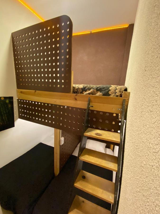 Roomies Hostel Centro Medico メキシコシティ エクステリア 写真