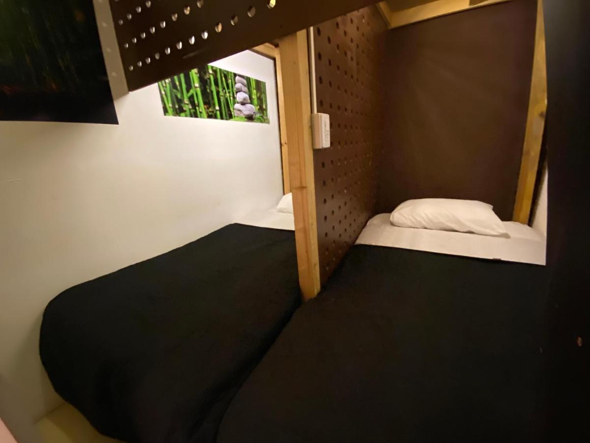 Roomies Hostel Centro Medico メキシコシティ エクステリア 写真