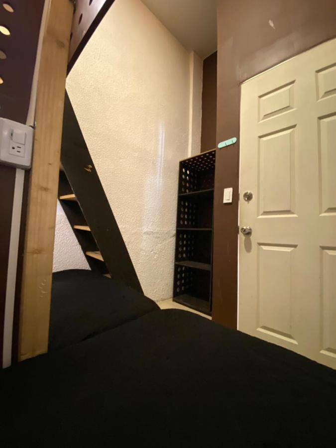 Roomies Hostel Centro Medico メキシコシティ エクステリア 写真