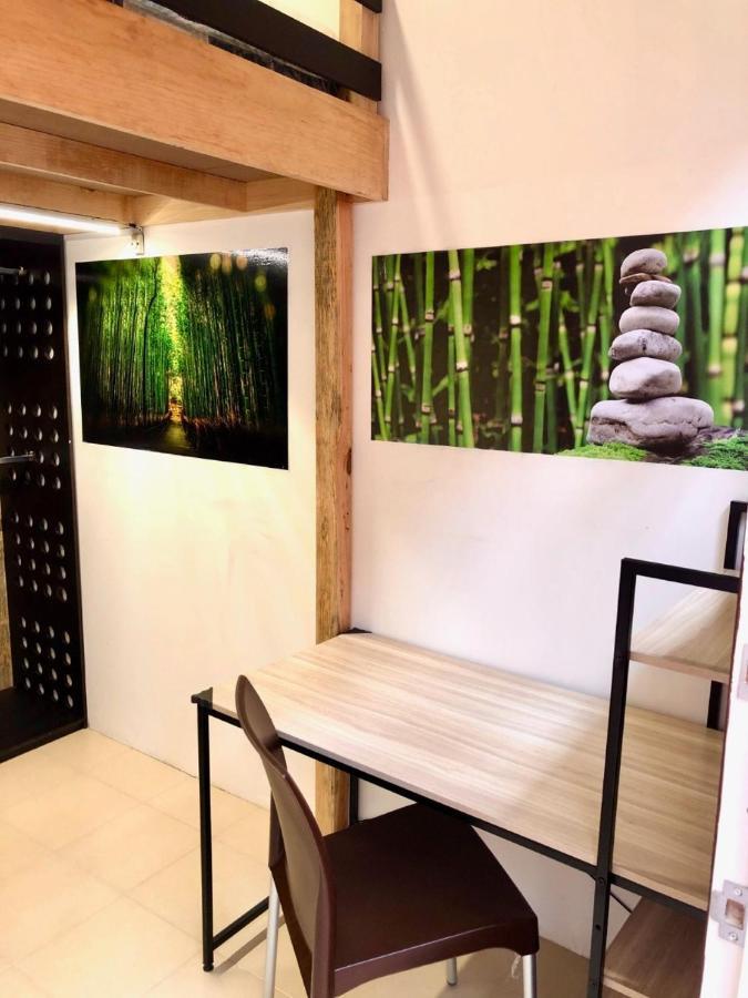 Roomies Hostel Centro Medico メキシコシティ エクステリア 写真