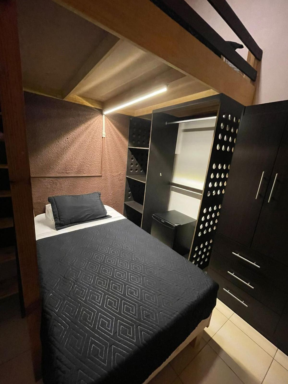 Roomies Hostel Centro Medico メキシコシティ エクステリア 写真